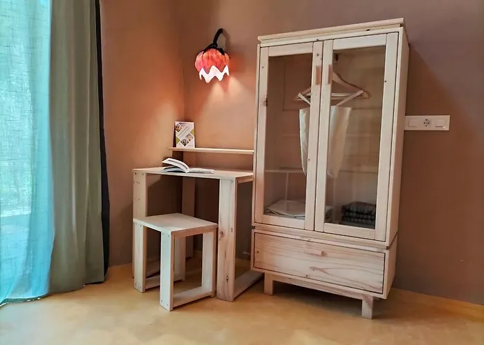 Mas La Llum, La Casa De Palla