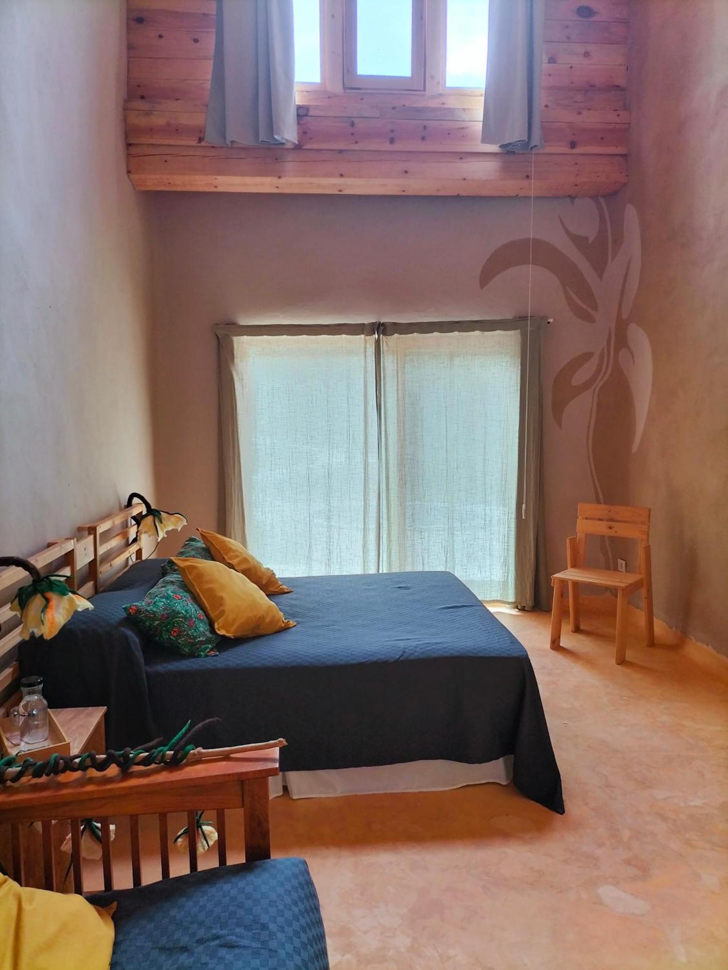 Landhaus Mas La Llum, La Casa De Palla